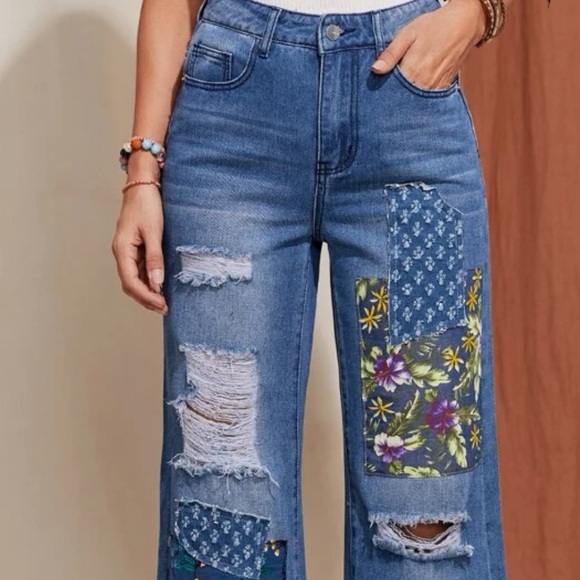 Patchwork Jeans Floral Patchwork Jeans - Picture 5 of 7